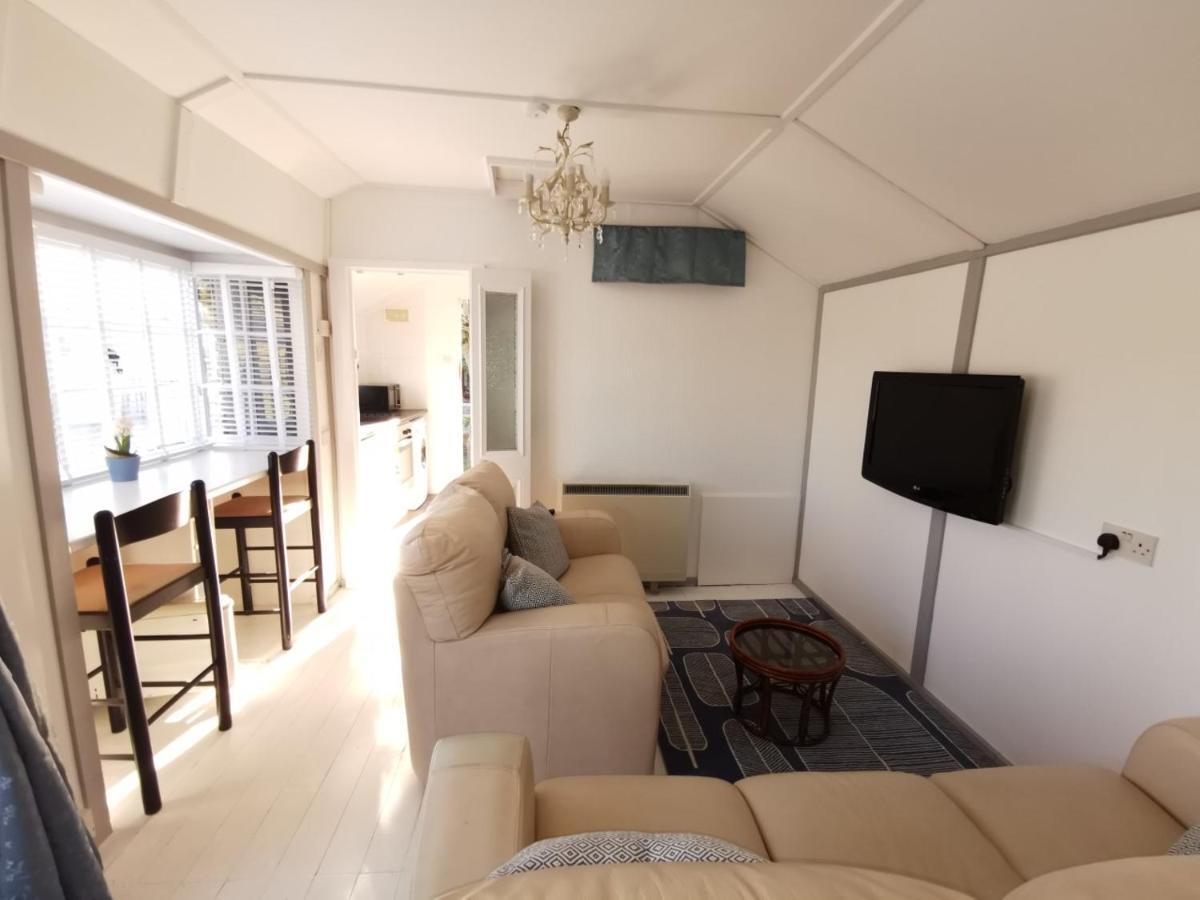 Hollydene Lodge وايتستابل المظهر الخارجي الصورة